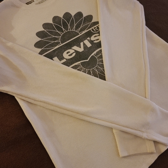 Levi's Strauss & Co. Floral Long Sleeve Shirt | Cream/Black | Medium - Picture 5 of 12